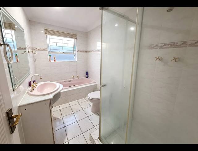 3 BEDROOM TOWNHOUSE FOR SALE IN VANDERBIJLPARK SE 3